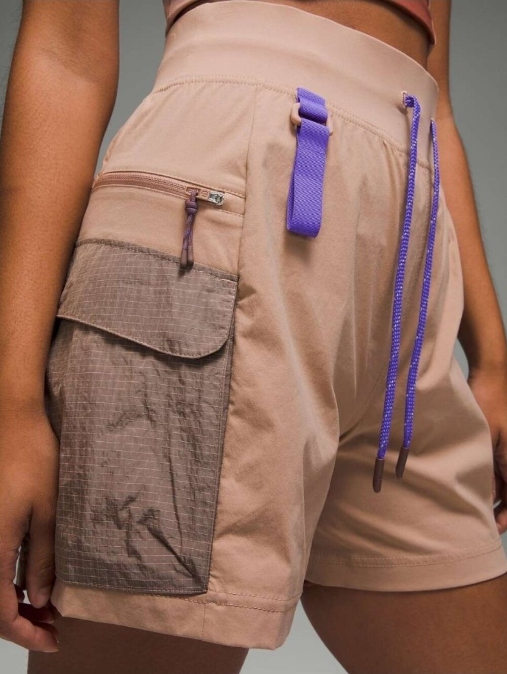 Lululemon Multi-Pocket Cargo High-Rise Hiking Shorts 5" Pink Clay Size 12